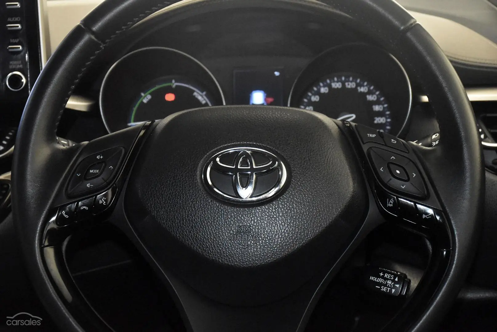 2019 Toyota C-HR Image 16
