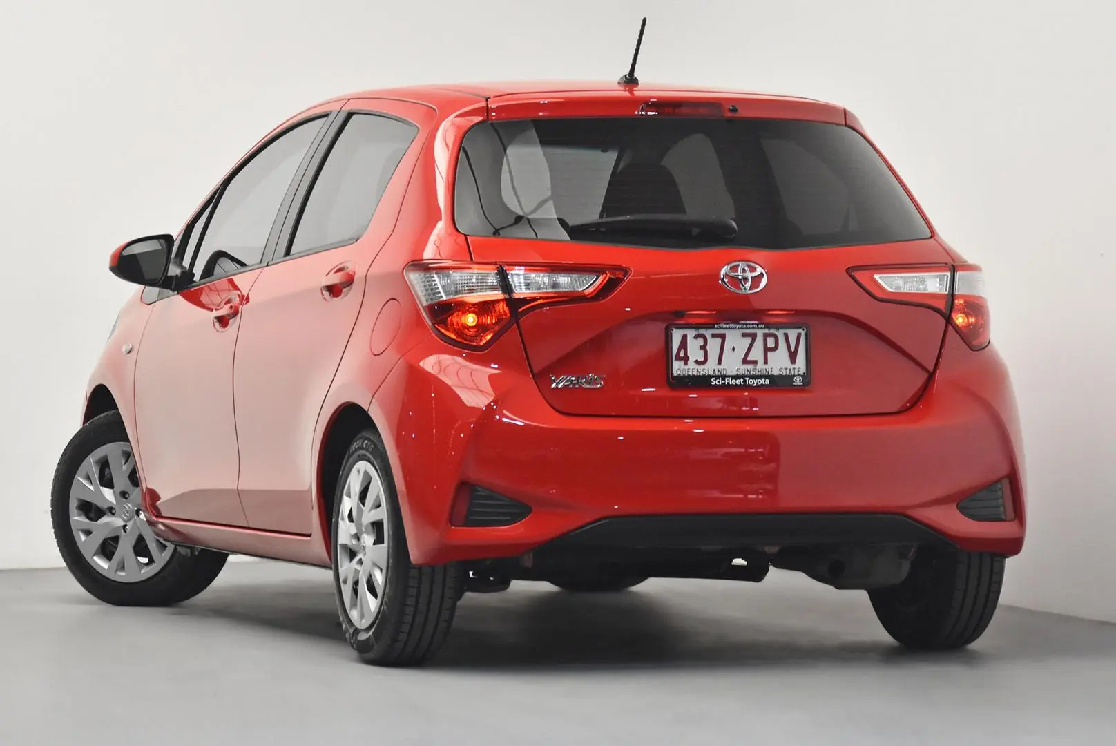 2020 Toyota Yaris Gallery Image 5