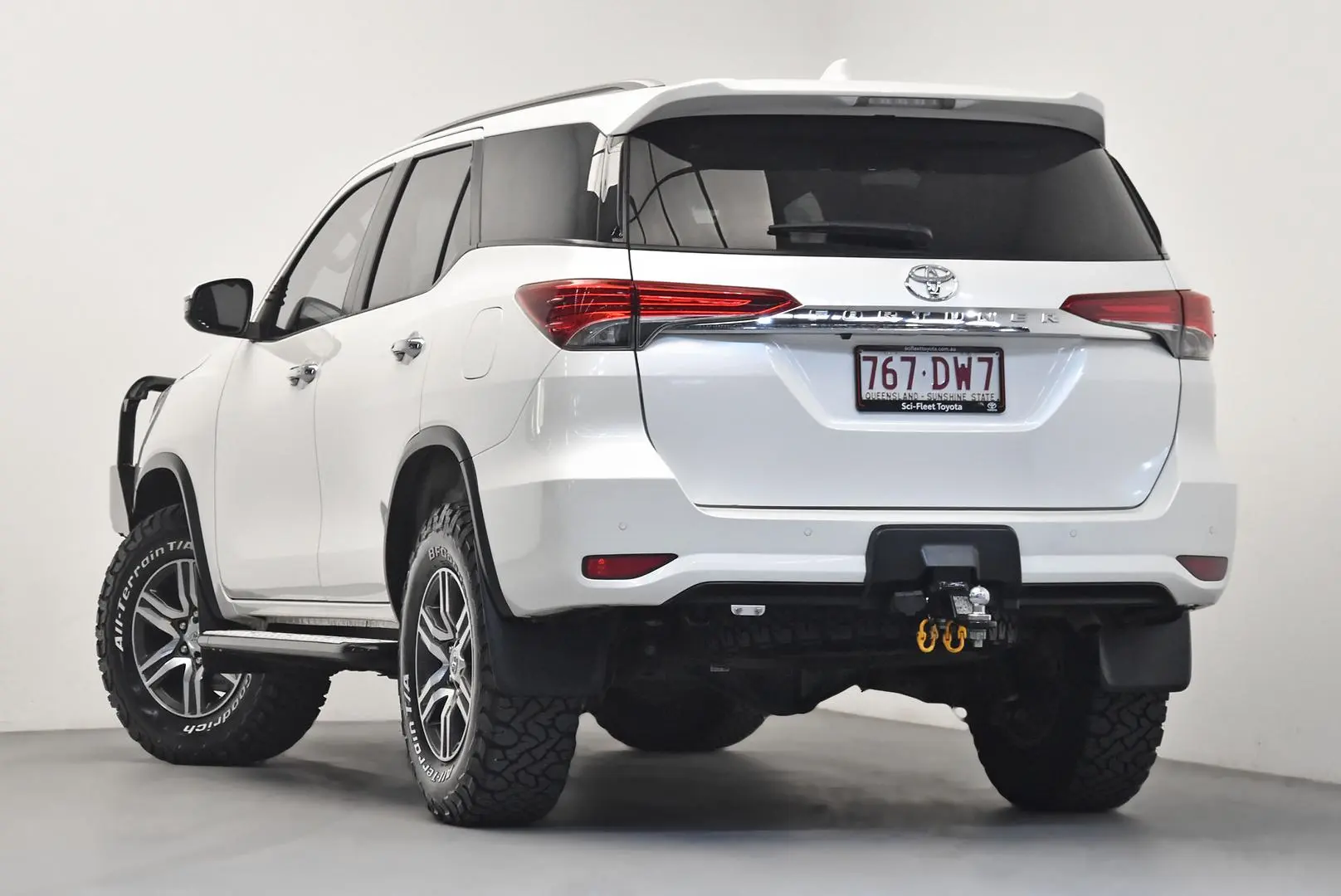 2022 Toyota Fortuner Gallery Image 5