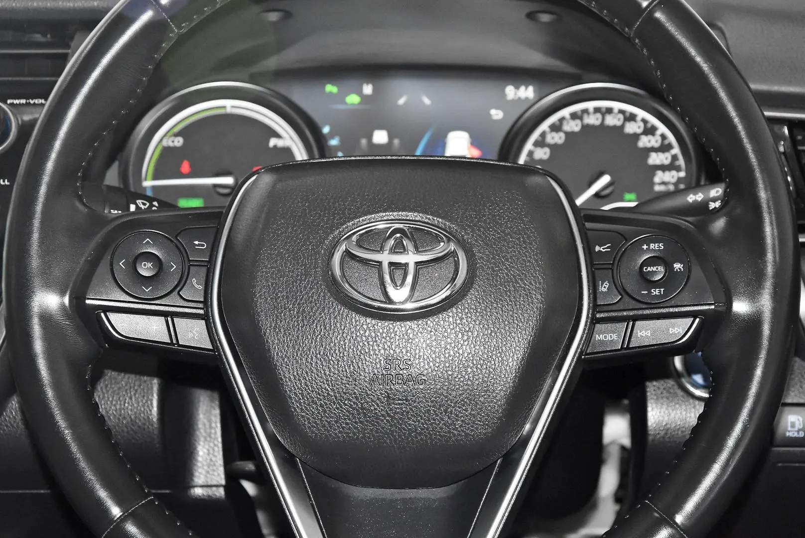 2020 Toyota Camry Gallery Image 15