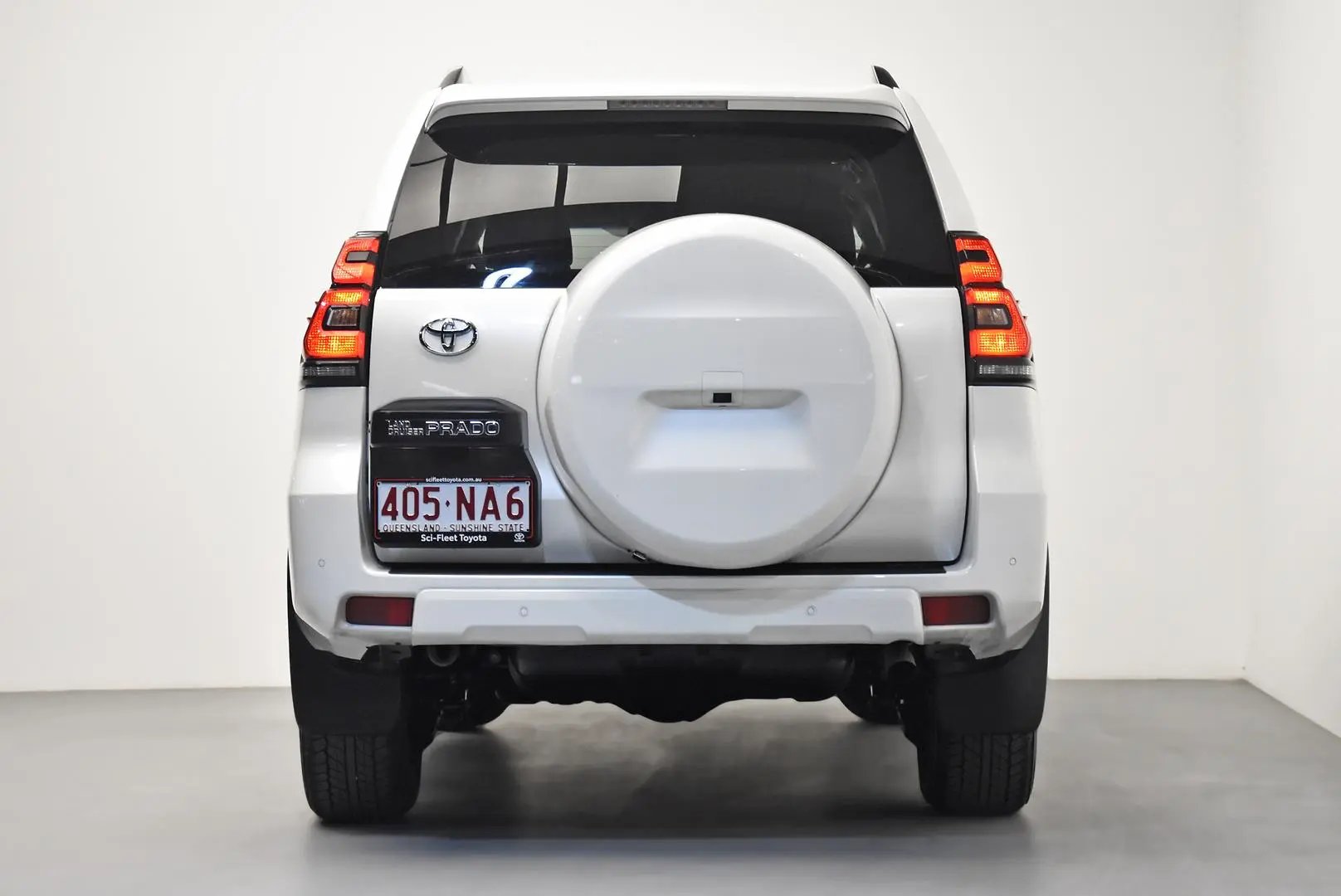 2022 Toyota Landcruiser Prado Gallery Image 6