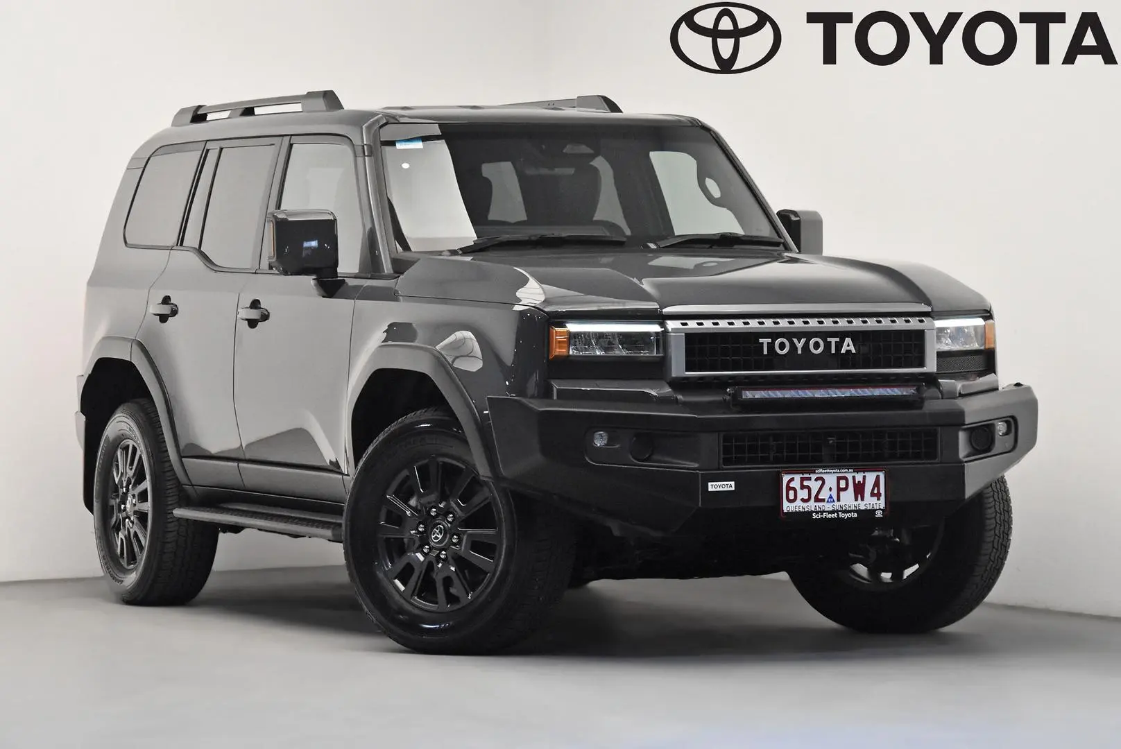 2024 Toyota Landcruiser Prado Image