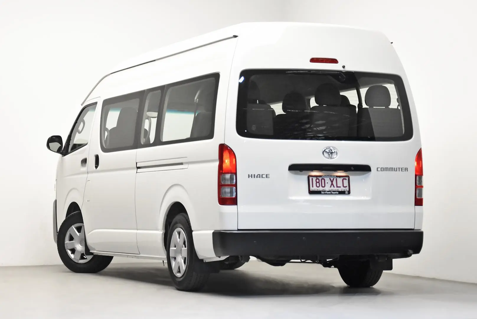 2017 Toyota Hiace Gallery Image 5
