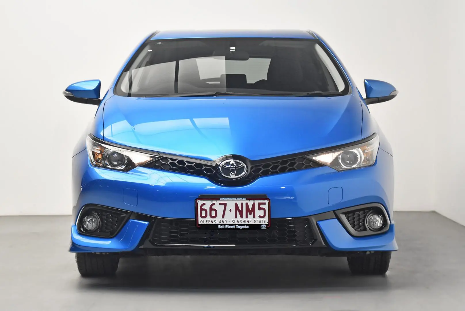 2016 Toyota Corolla Gallery Image 2