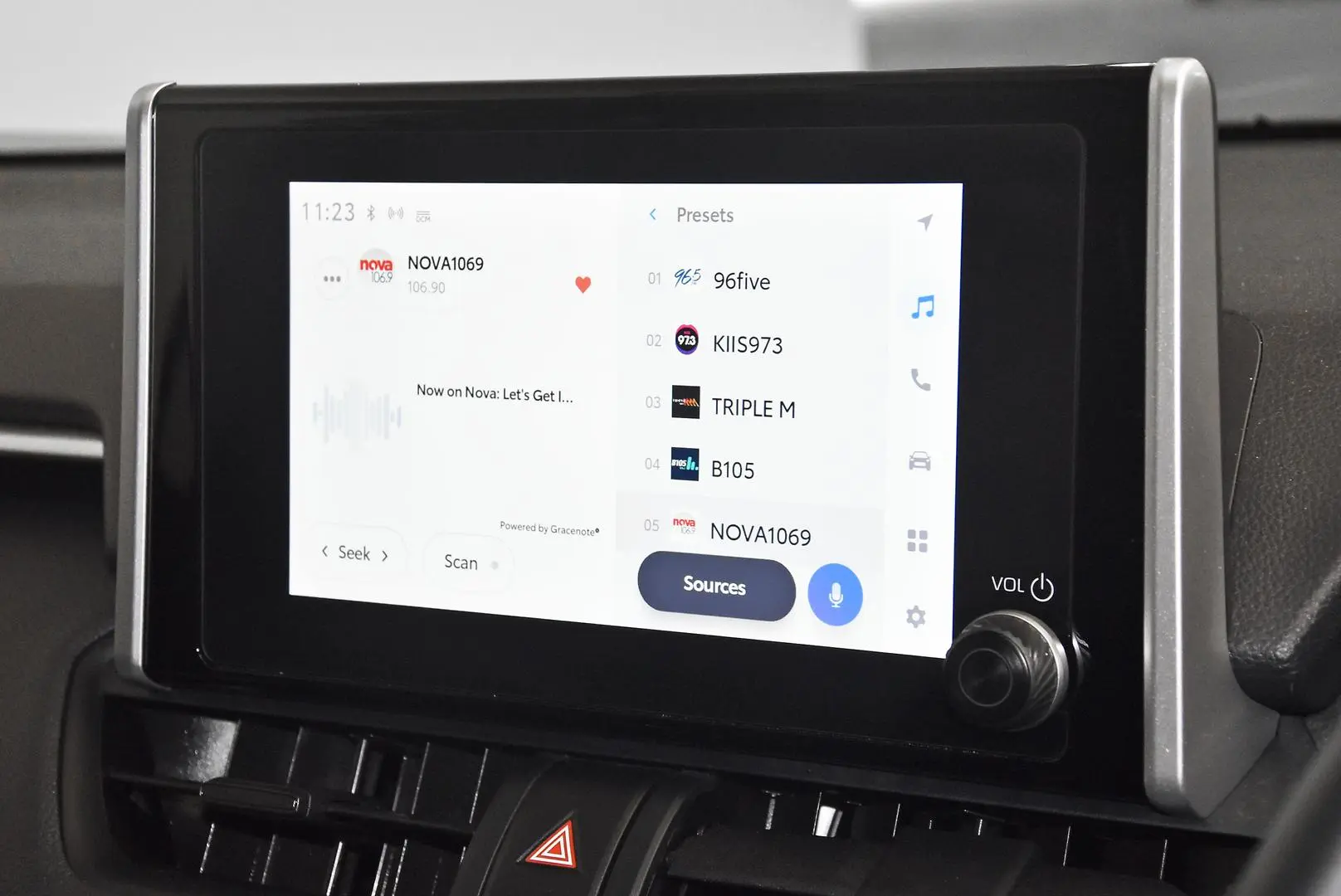 2025 Toyota RAV4 Gallery Image 11