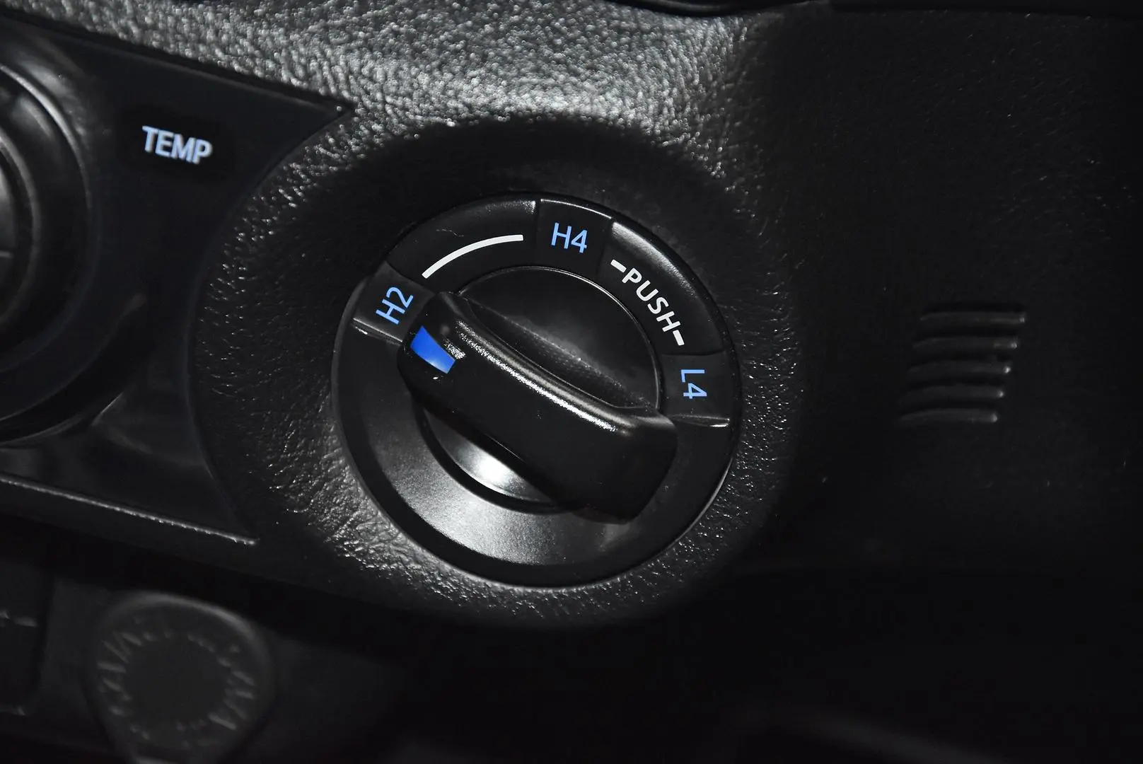 2024 Toyota Hilux Gallery Image 14