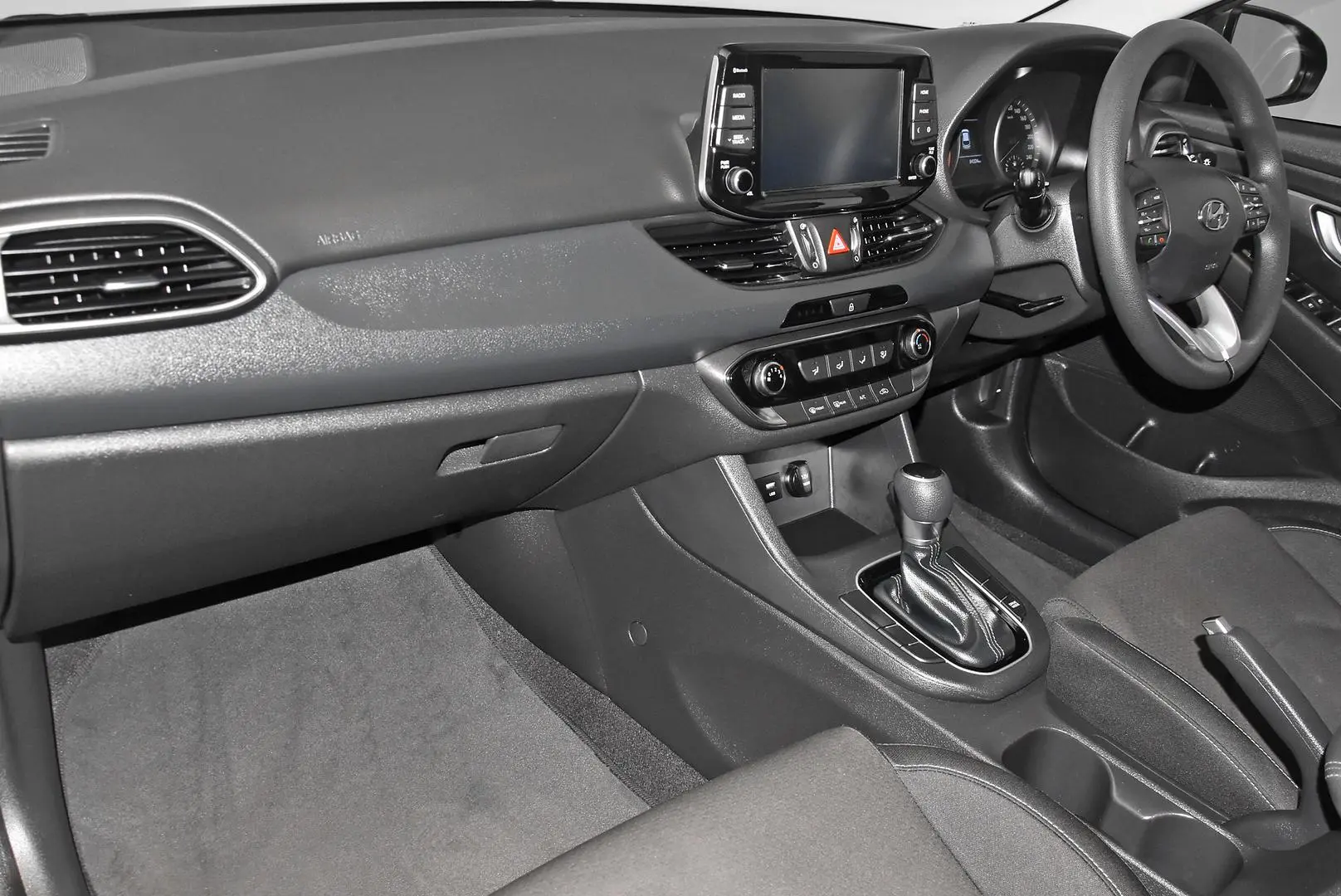 2018 Hyundai i30 Gallery Image 16