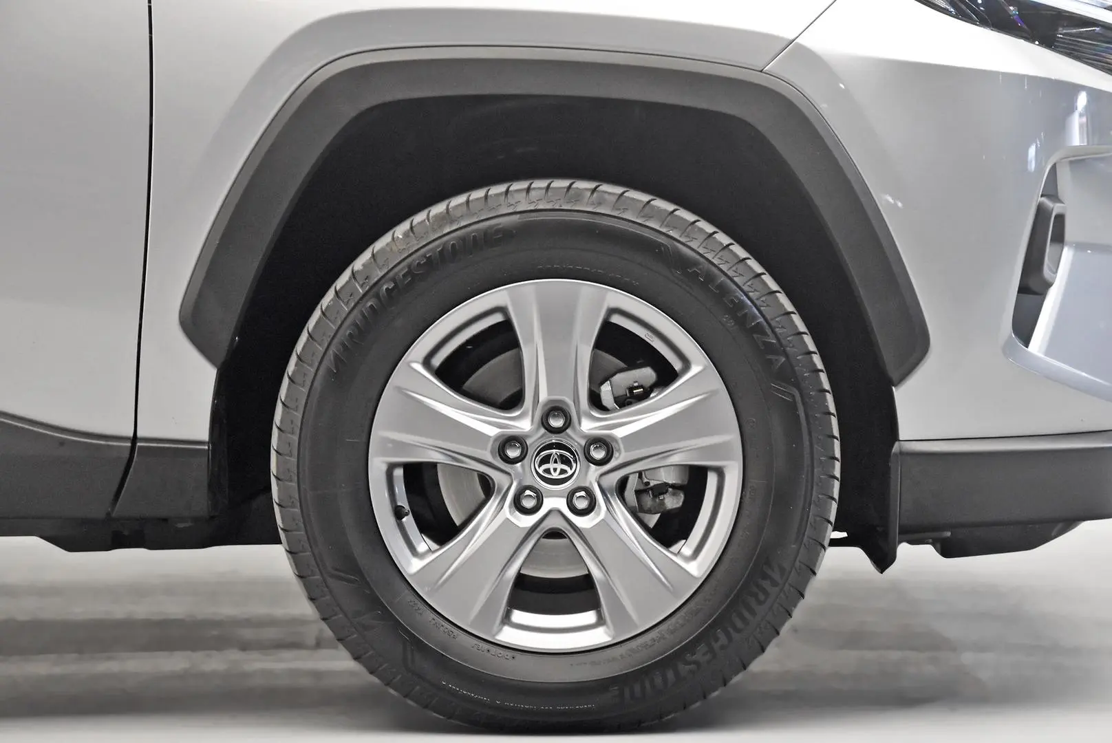 2024 Toyota RAV4 Gallery Image 23