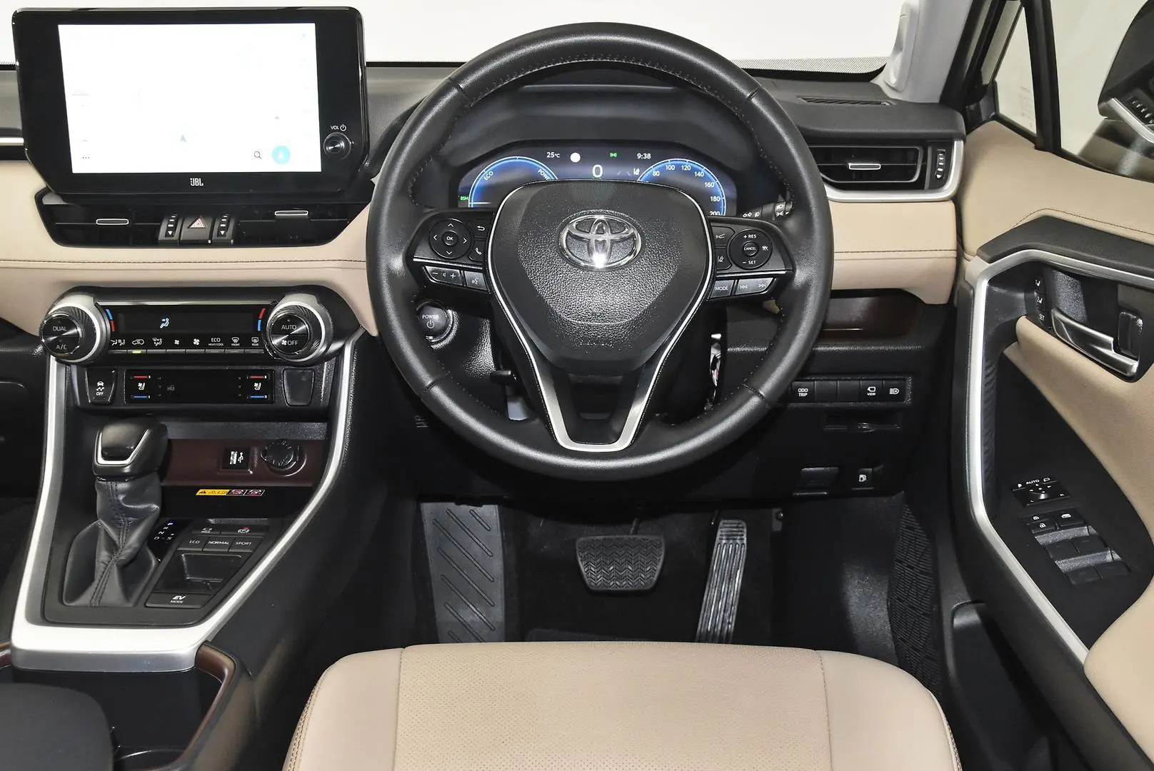 2025 Toyota RAV4 Gallery Image 15