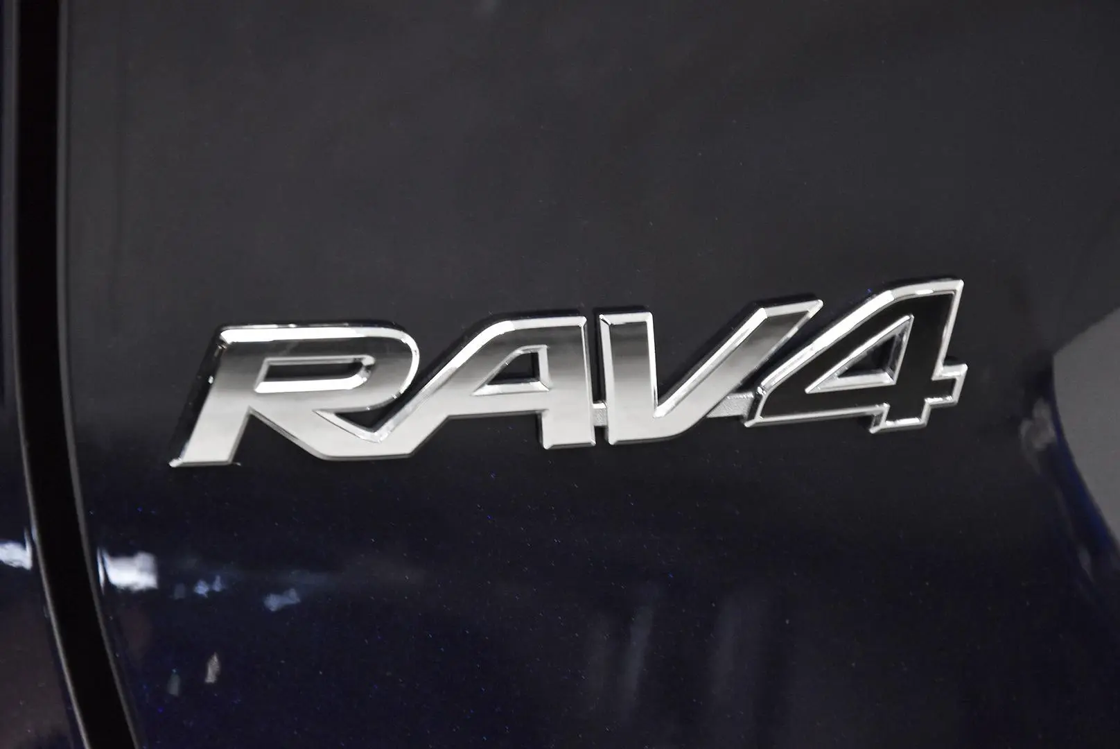 2024 Toyota RAV4 Gallery Image 7