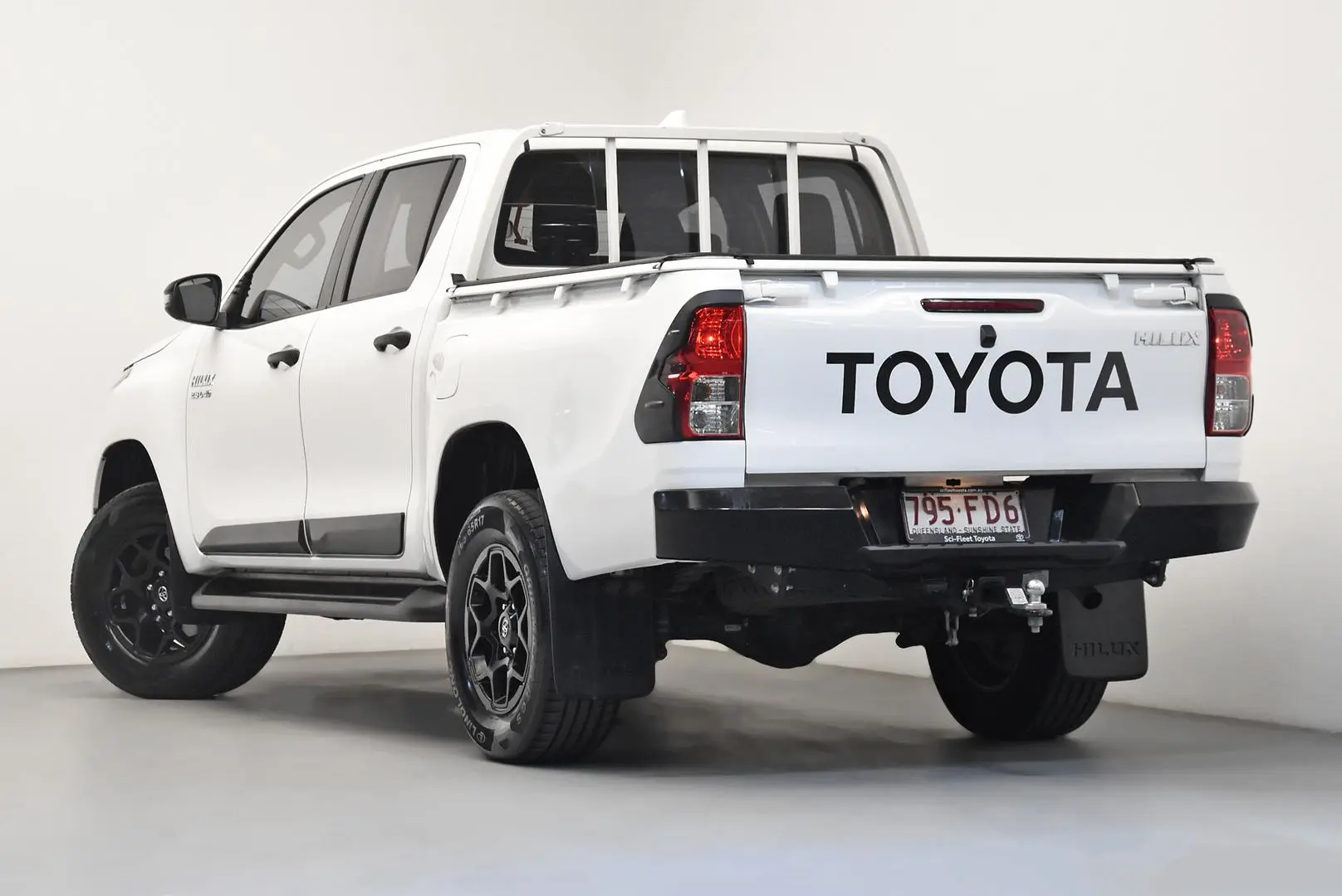 2022 Toyota Hilux Gallery Image 5