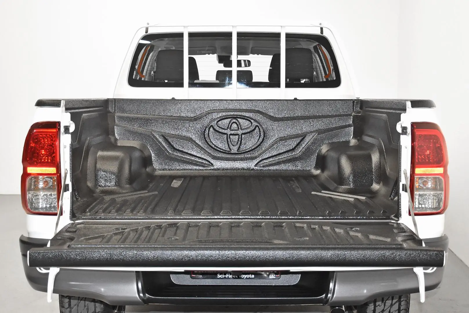 2023 Toyota Hilux Gallery Image 20