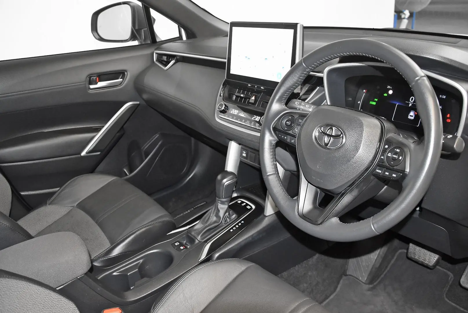 2023 Toyota Corolla Cross Gallery Image 9