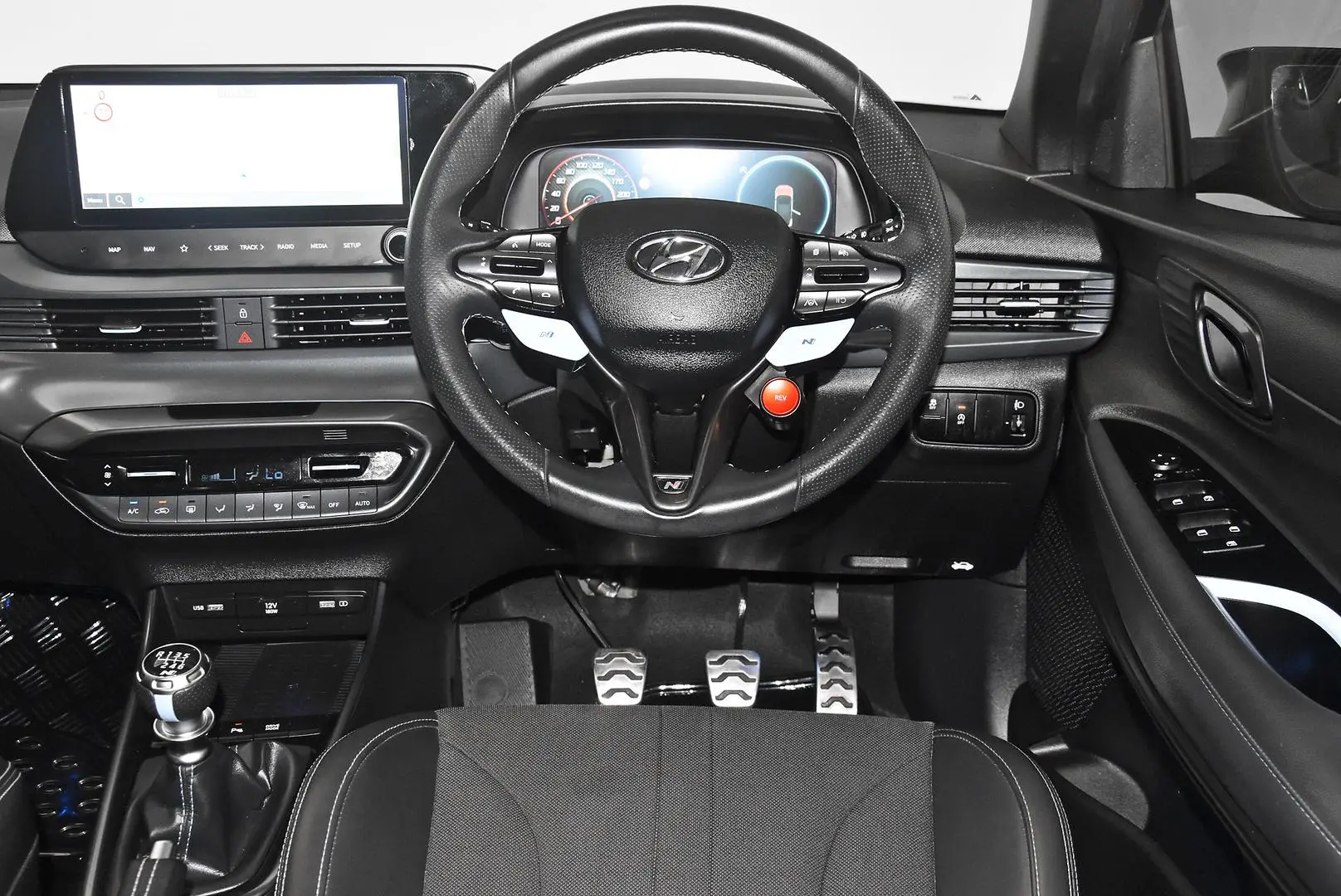 2021 Hyundai i20 Gallery Image 14