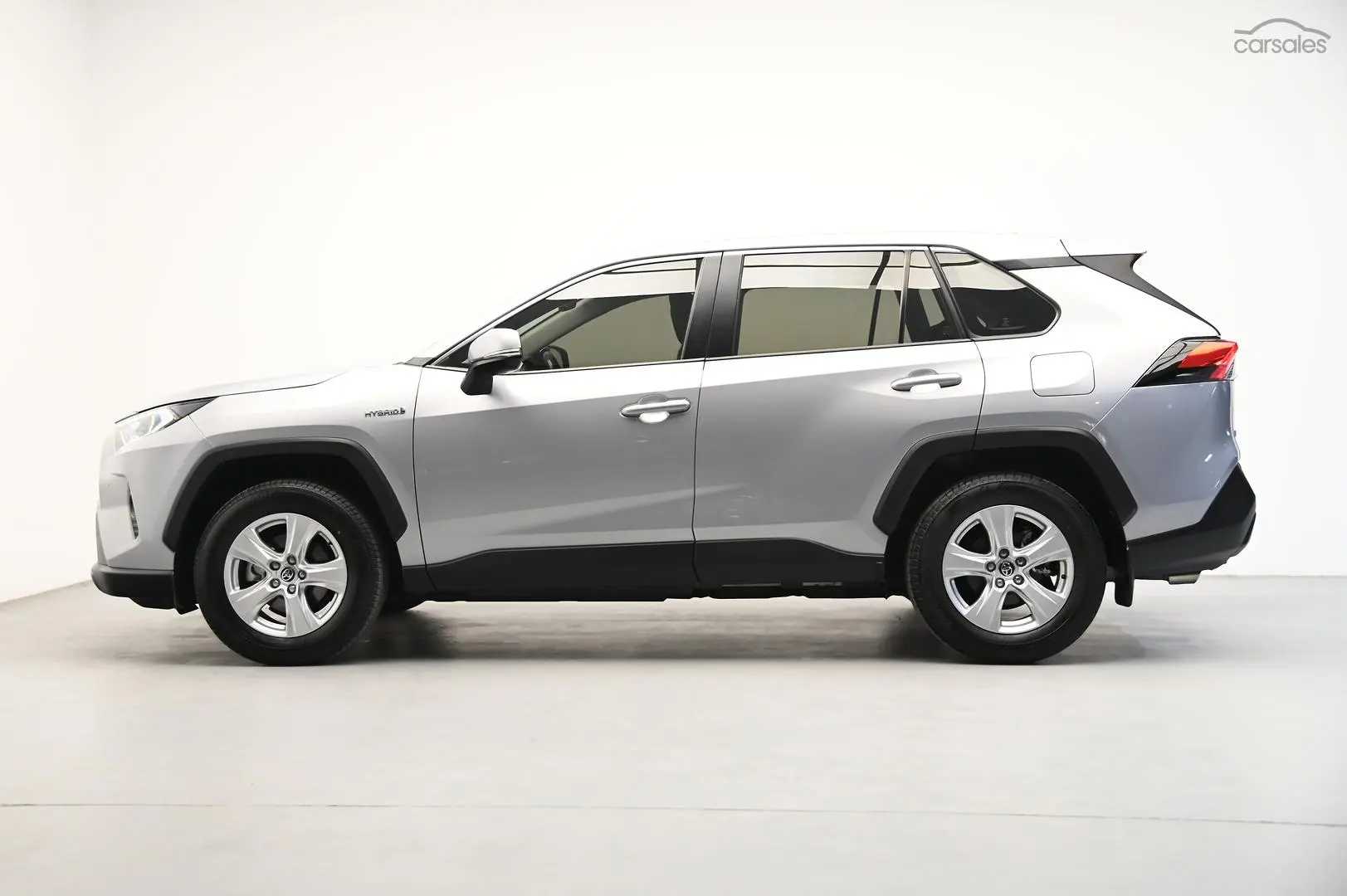 2021 Toyota RAV4 Image 4