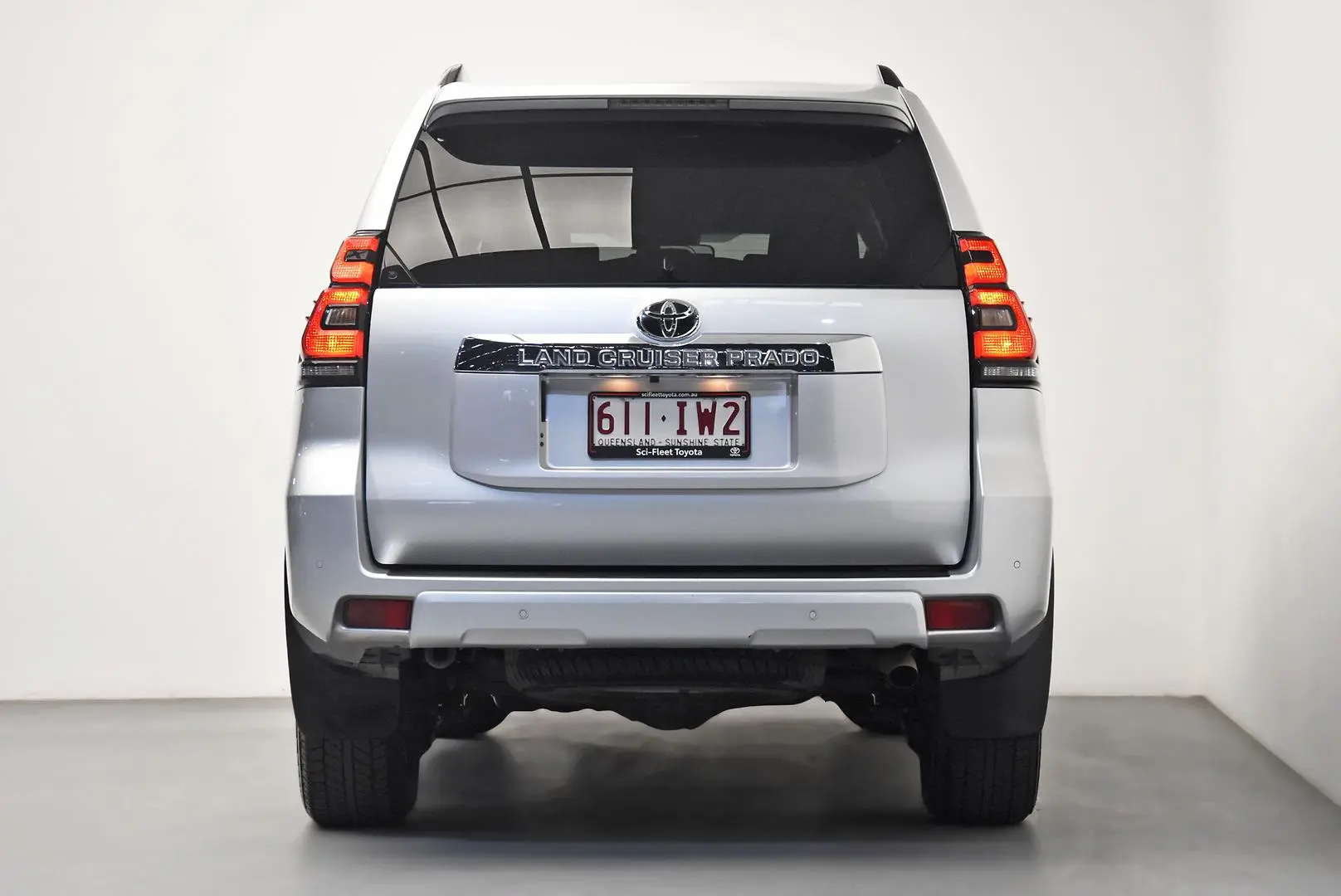 2023 Toyota Landcruiser Prado Gallery Image 6