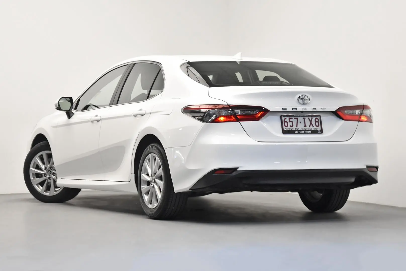 2024 Toyota Camry Gallery Image 5