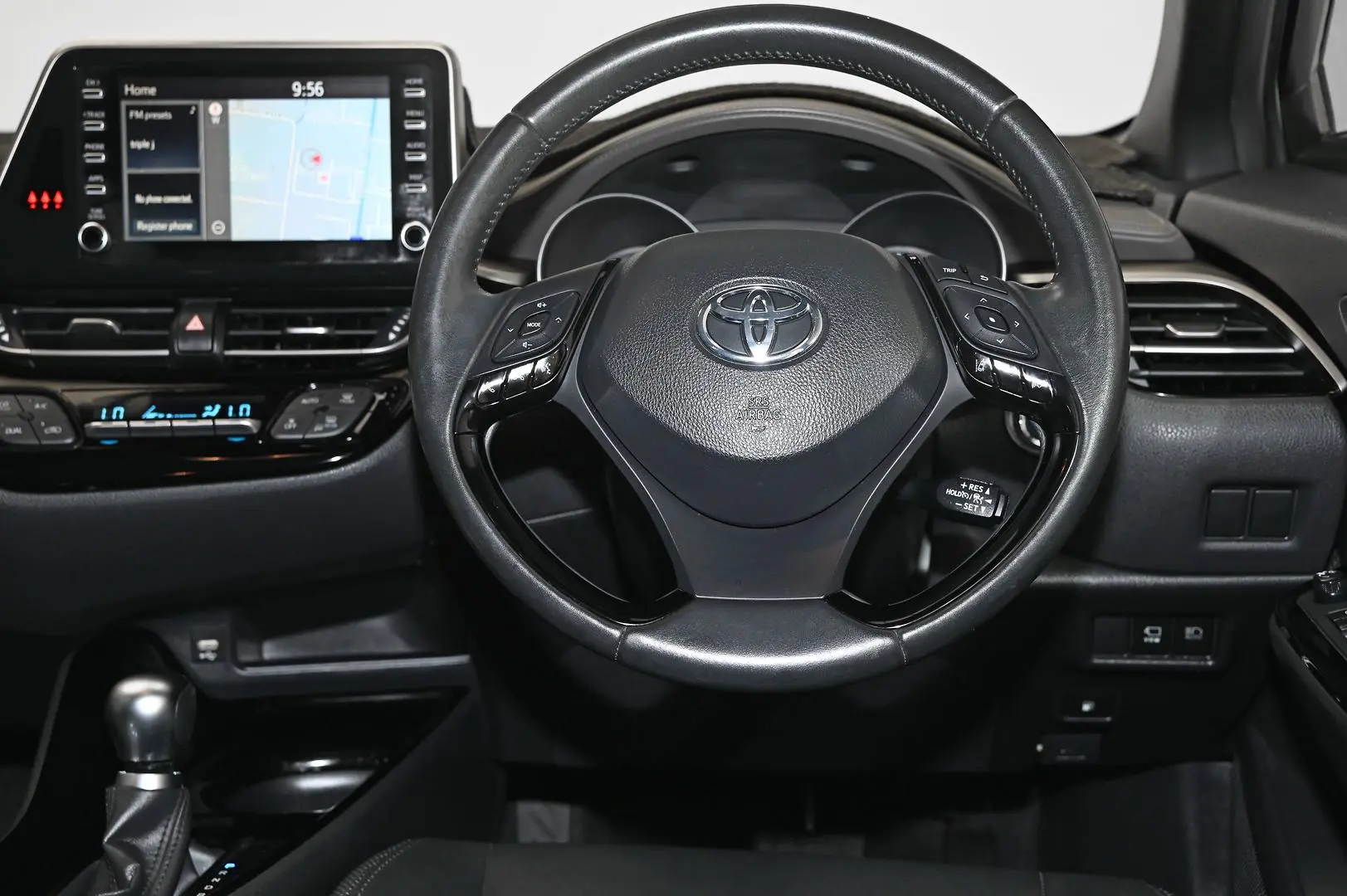 2019 Toyota C-Hr Gallery Image 14