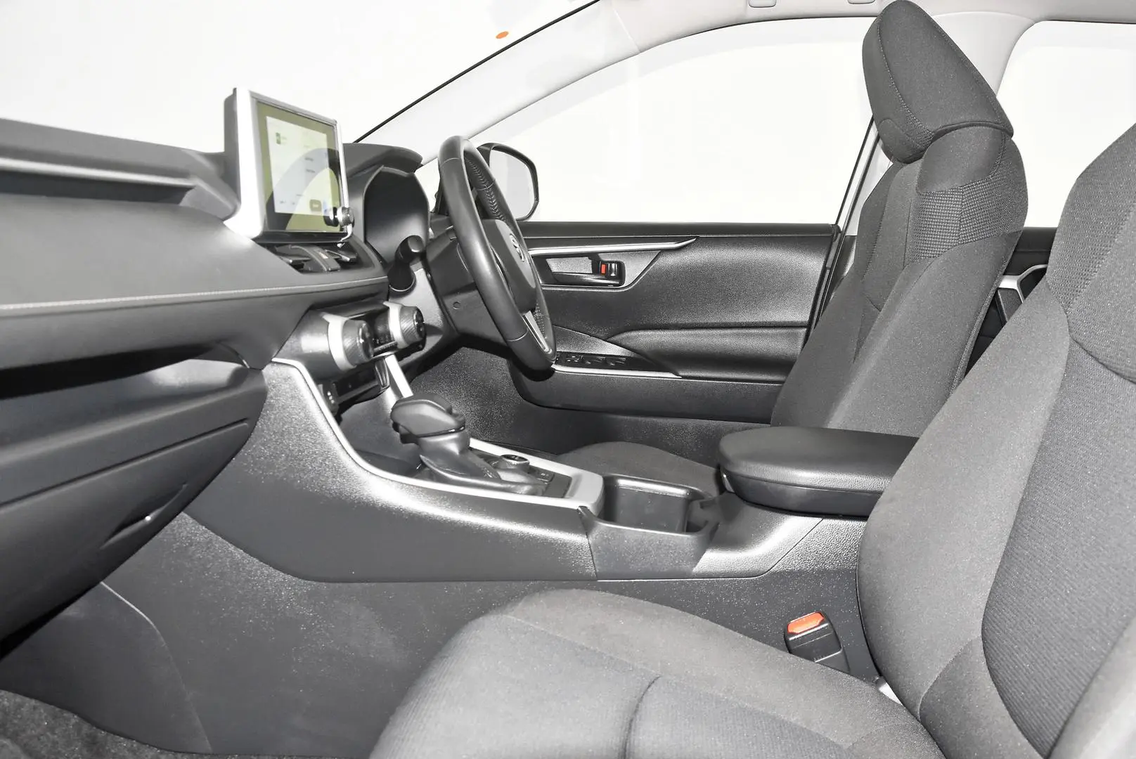 2024 Toyota RAV4 Gallery Image 18