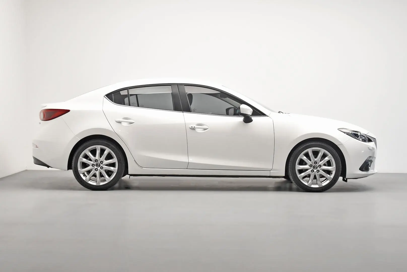 2014 Mazda 3 Gallery Image 3