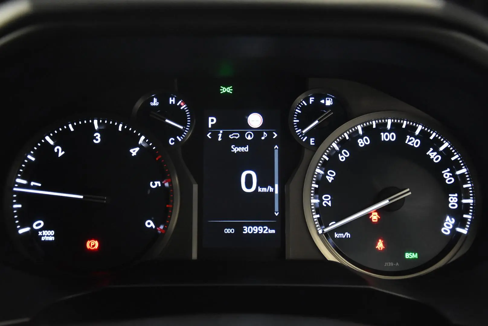 2023 Toyota Landcruiser Prado Gallery Image 9
