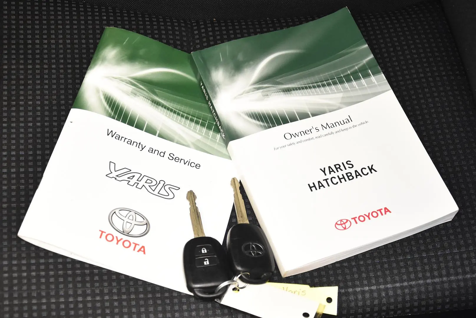 2016 Toyota Yaris Gallery Image 19