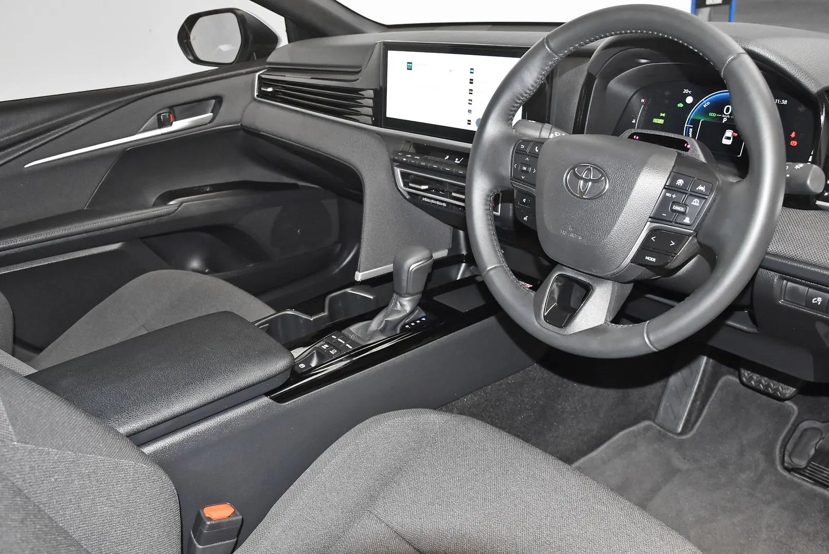 2024 Toyota Camry Gallery Image 8