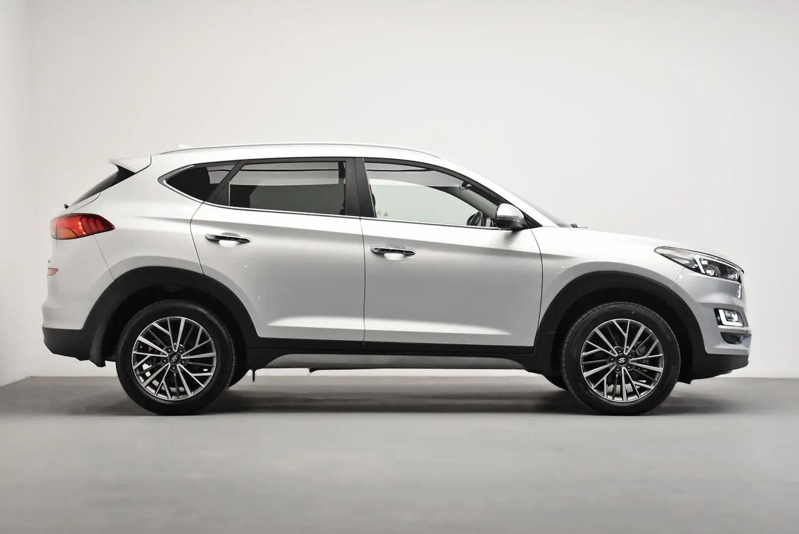 2019 Hyundai Tucson Gallery Image 3