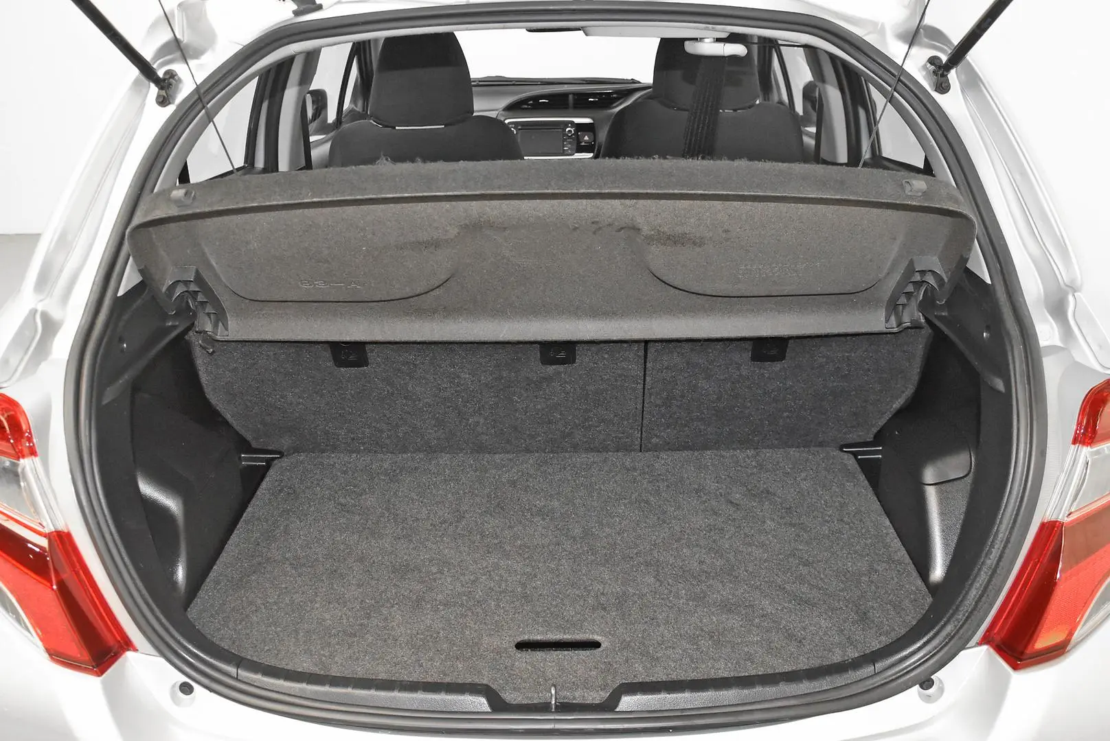 2015 Toyota Yaris Gallery Image 20
