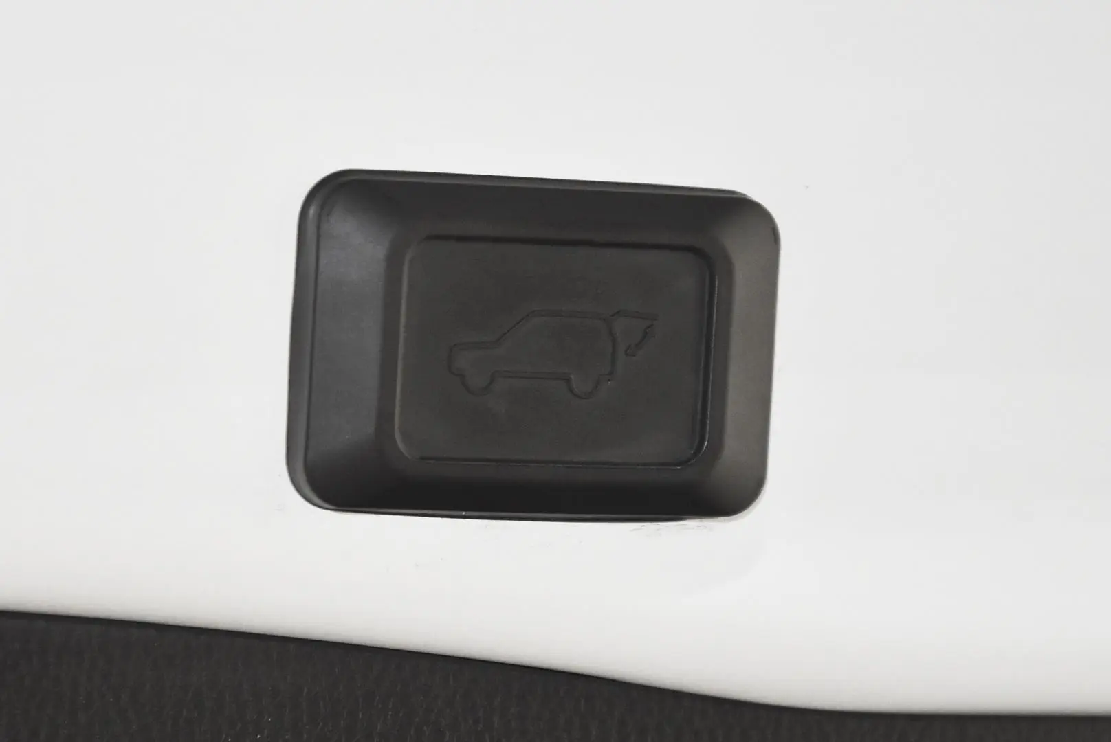 2020 Toyota RAV4 Gallery Image 23