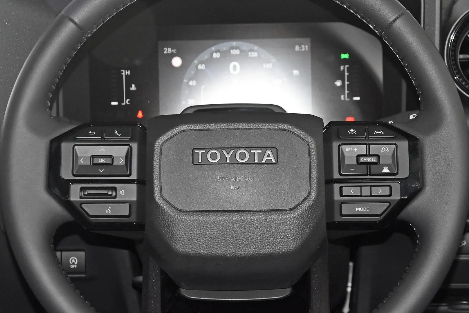 2025 Toyota Landcruiser Prado Gallery Image 16