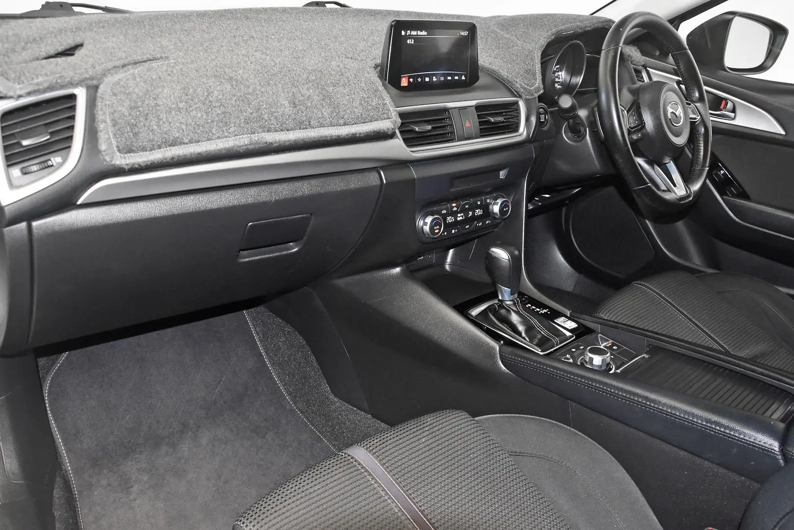 2018 Mazda 3 Gallery Image 16