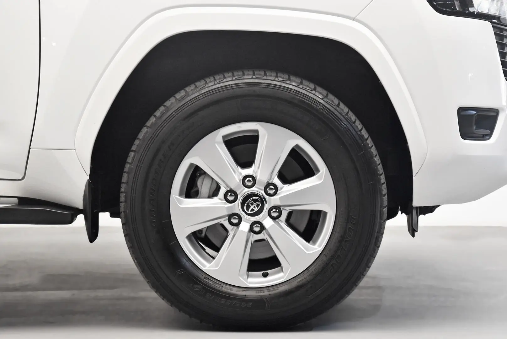 2023 Toyota Landcruiser Gallery Image 22