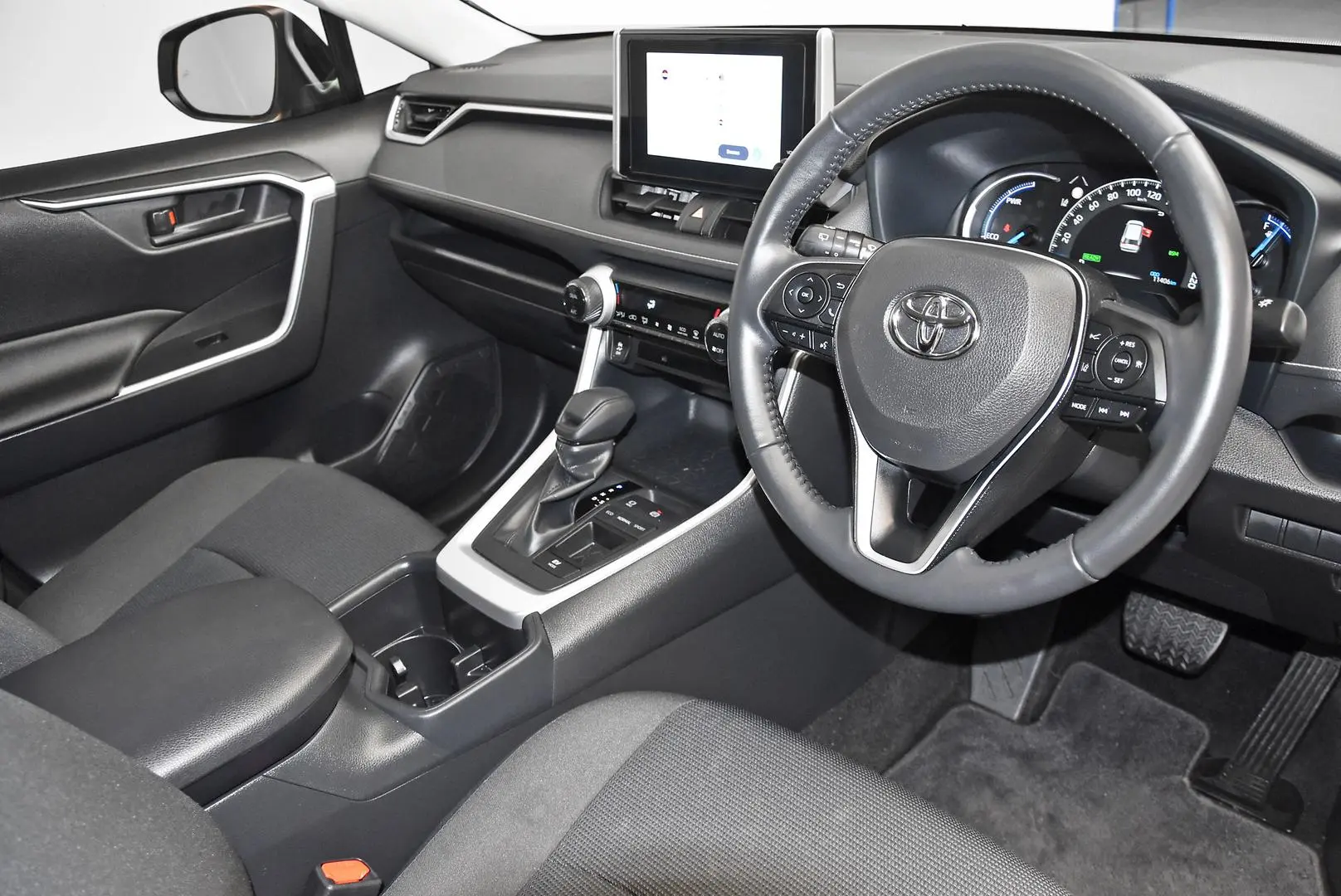 2024 Toyota RAV4 Gallery Image 9