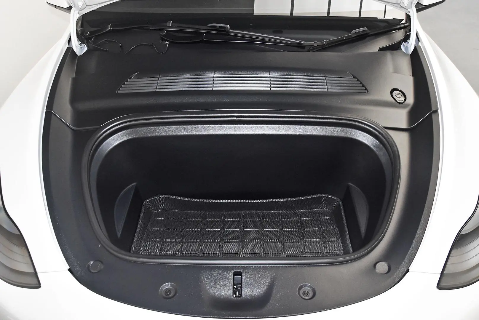 2023 Tesla Model Y Gallery Image 21