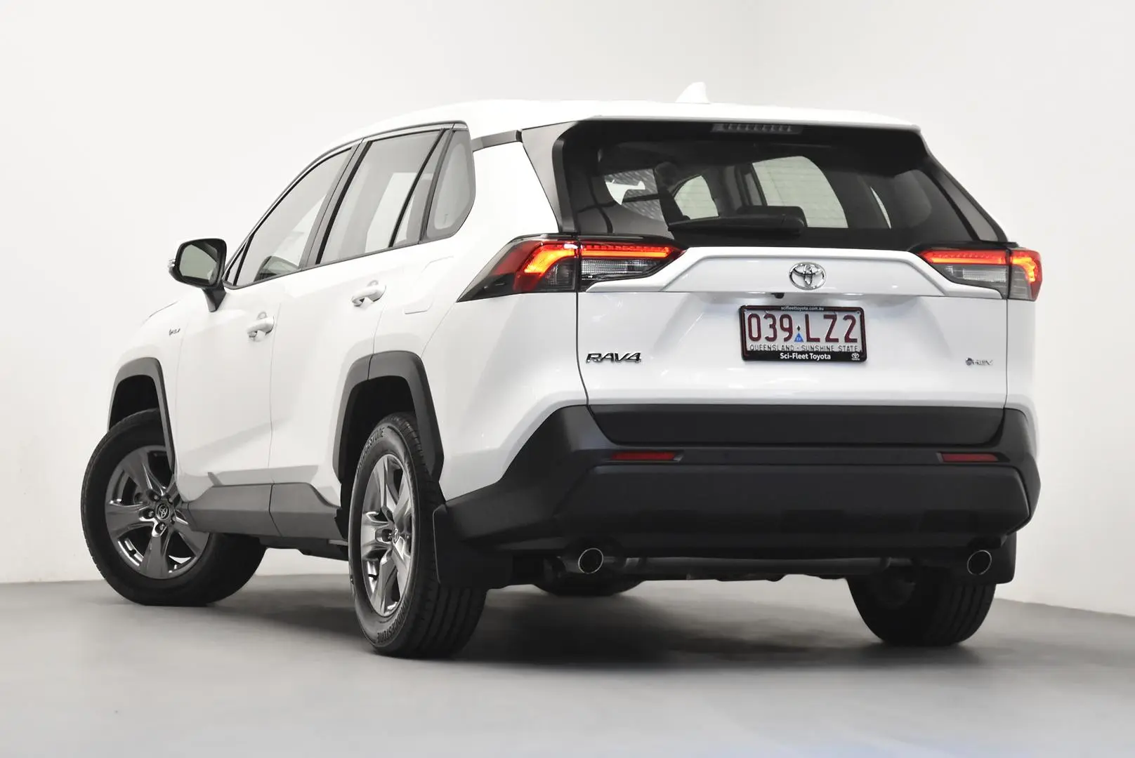 2024 Toyota RAV4 Gallery Image 5