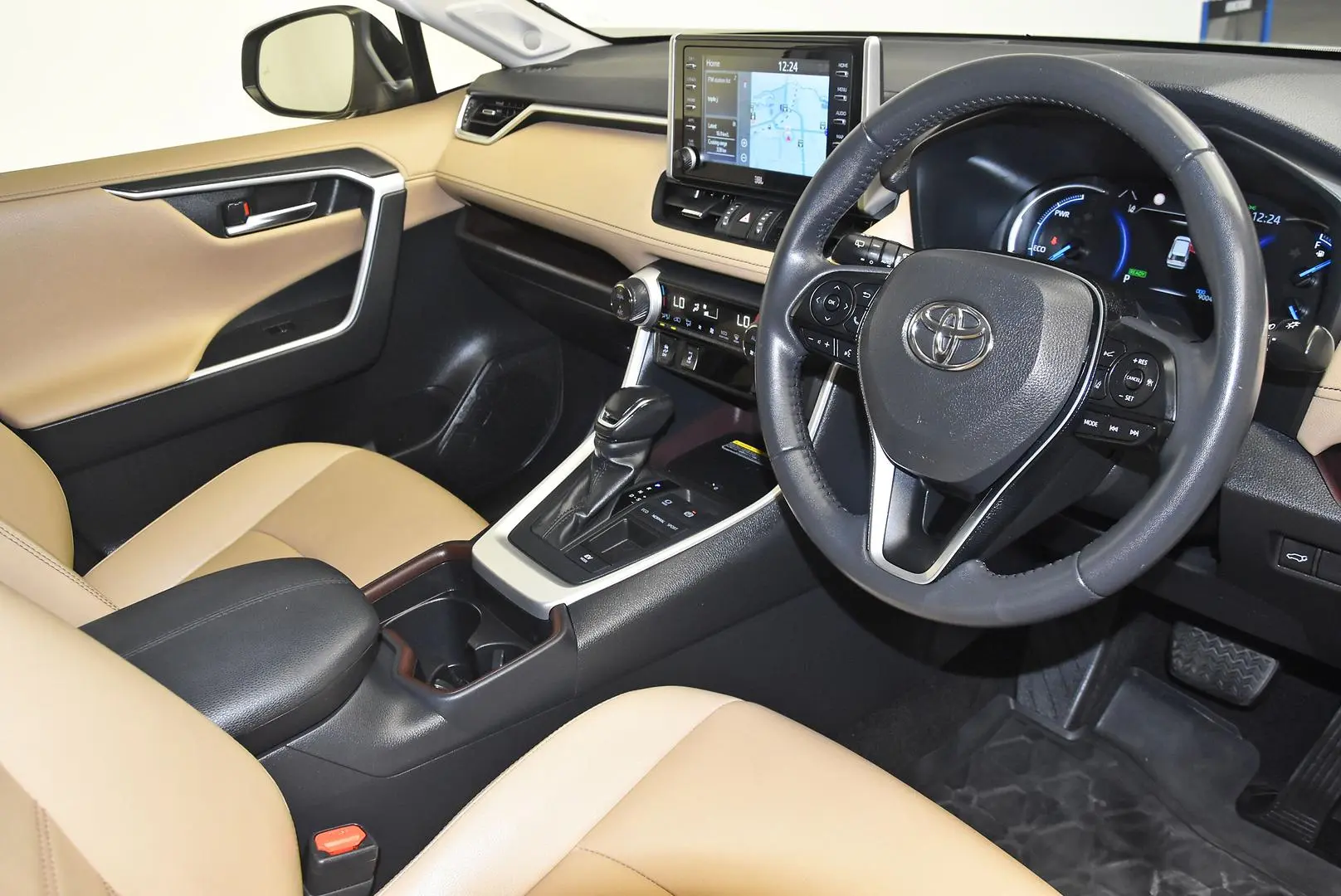 2021 Toyota RAV4 Gallery Image 9