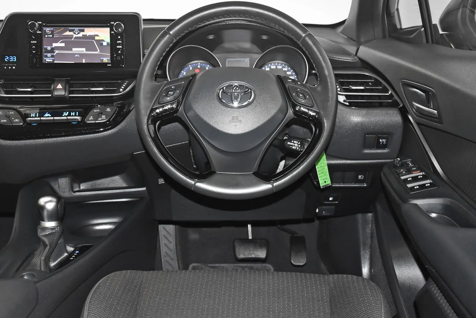 2019 Toyota C-HR Gallery Image 14