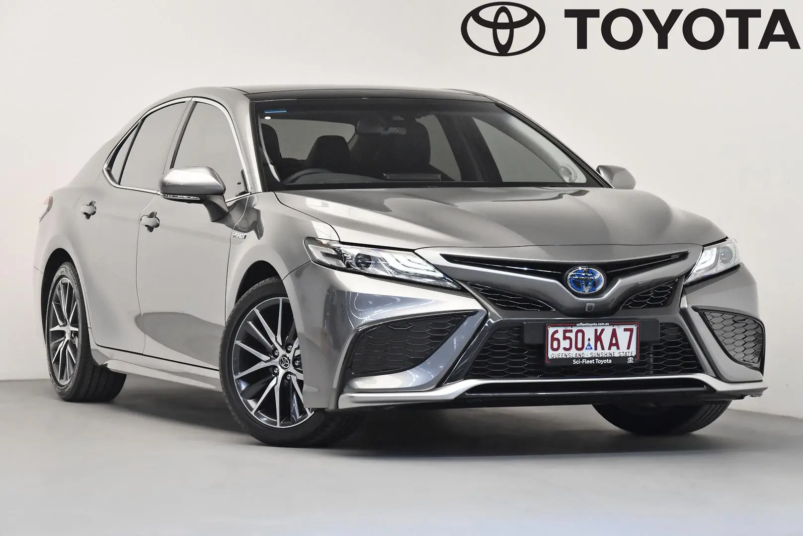 2024 Toyota Camry Gallery Image 1