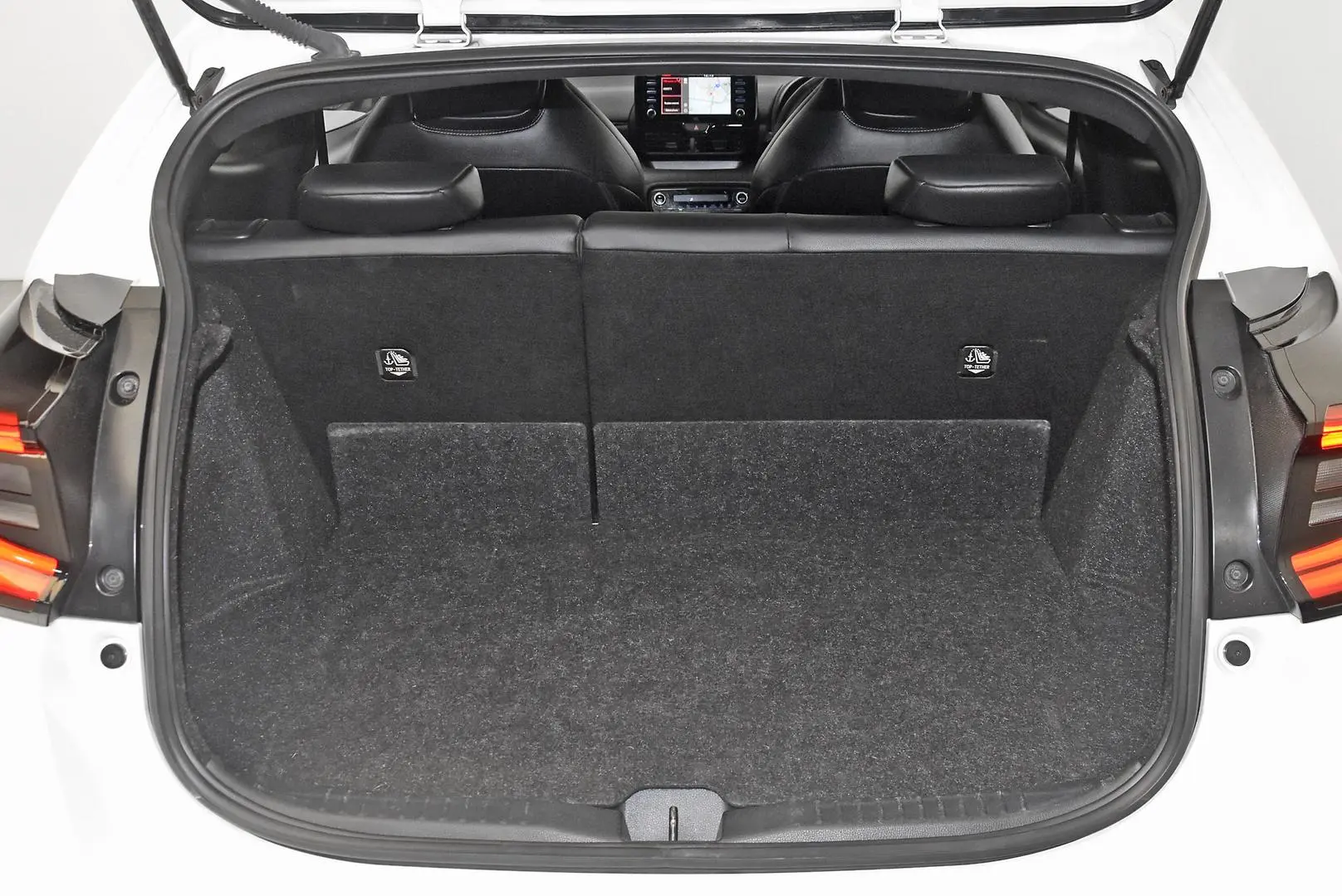 2021 Toyota Yaris Gallery Image 22