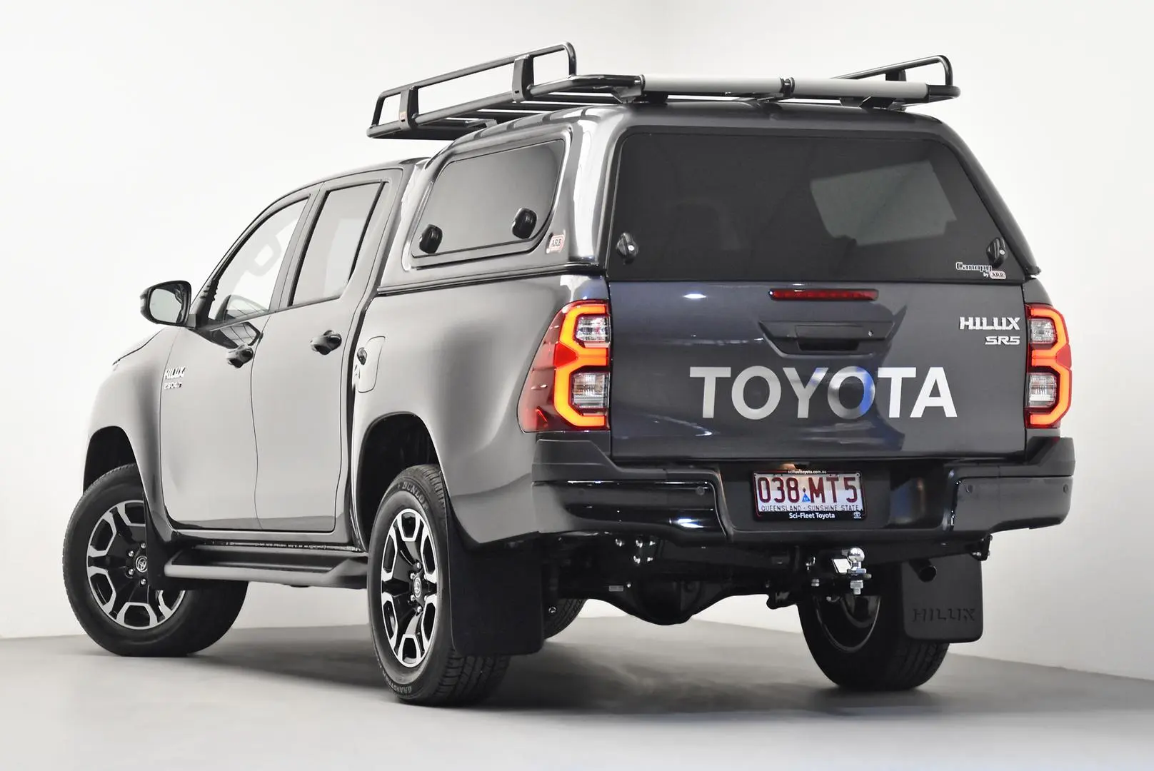 2024 Toyota Hilux Gallery Image 5