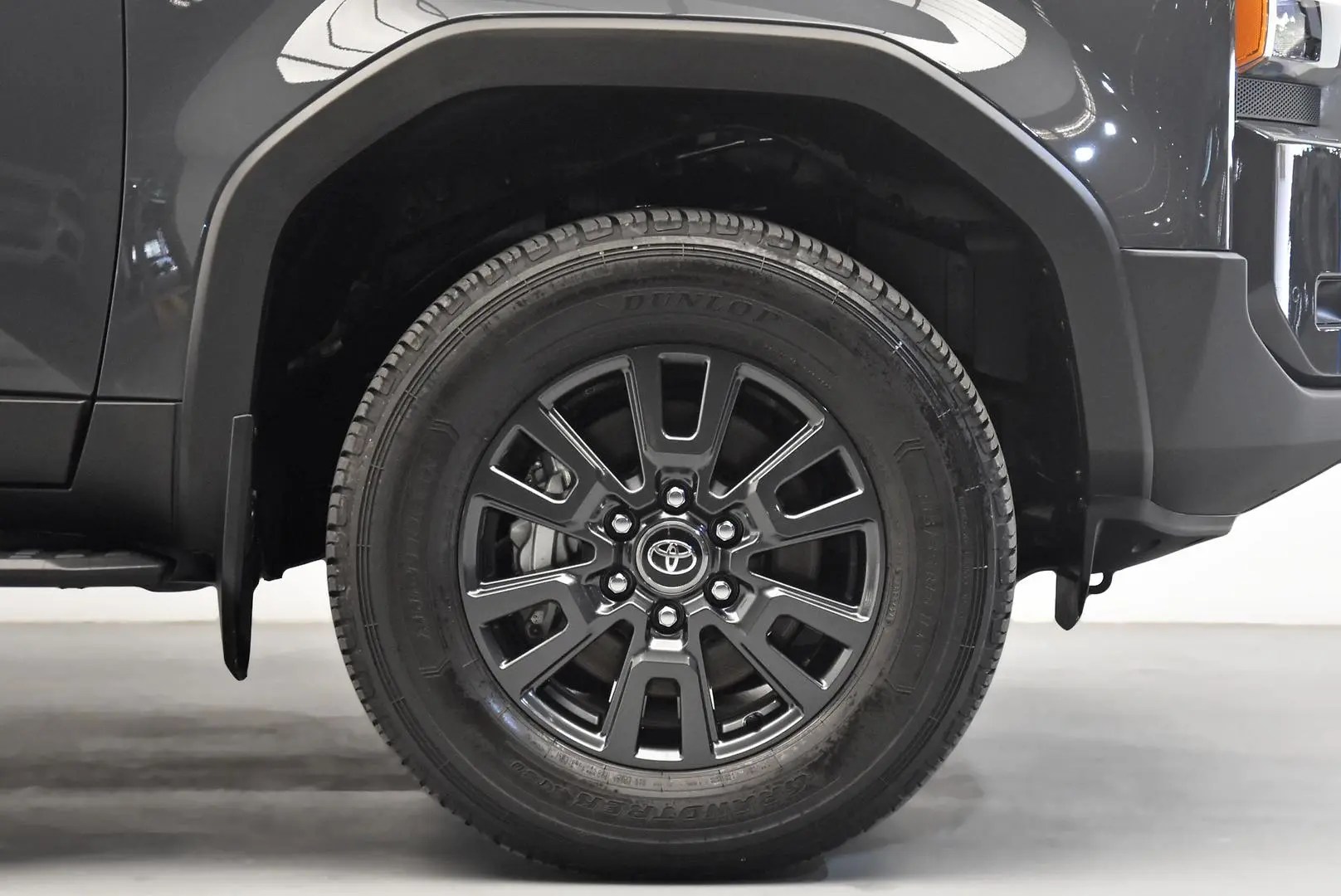 2024 Toyota Landcruiser Prado Gallery Image 24