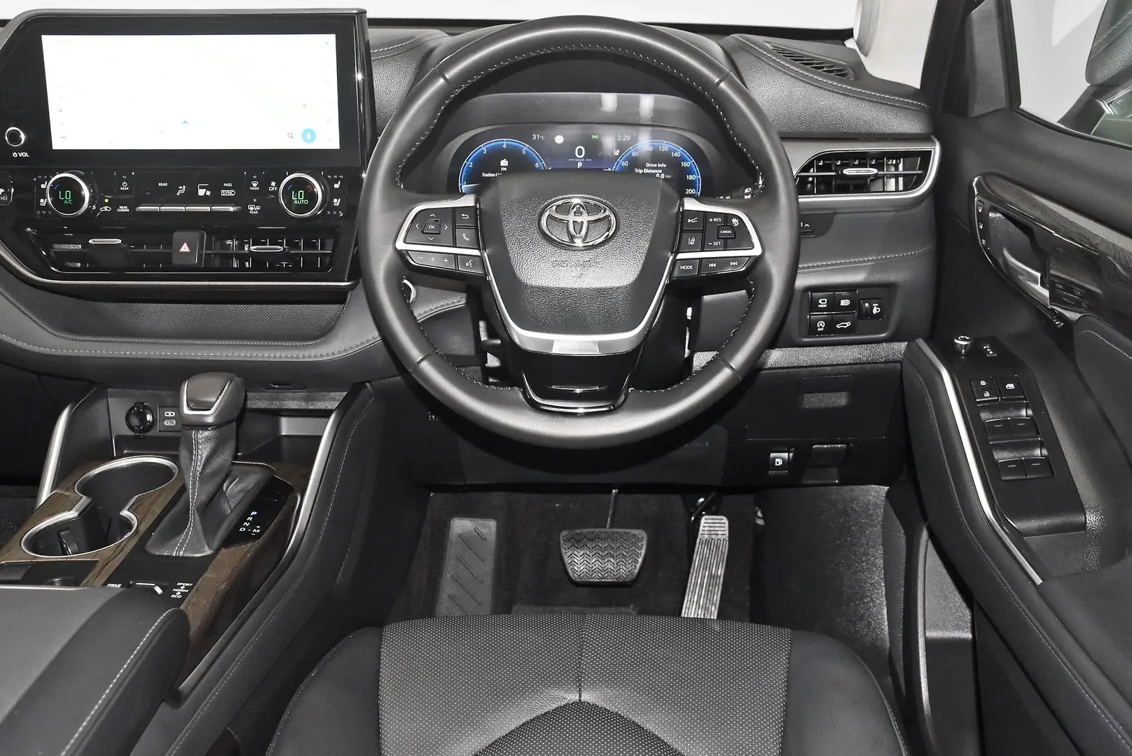 2024 Toyota Kluger Gallery Image 14