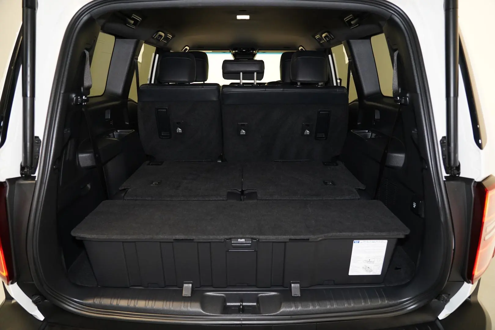 2024 Toyota Landcruiser Prado Gallery Image 8