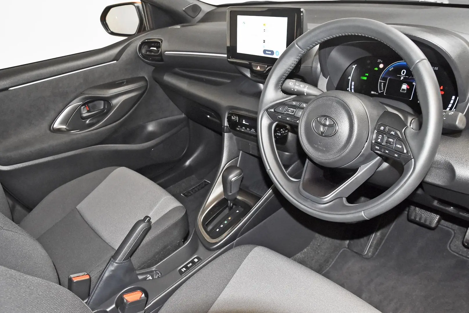 2025 Toyota Yaris Gallery Image 9