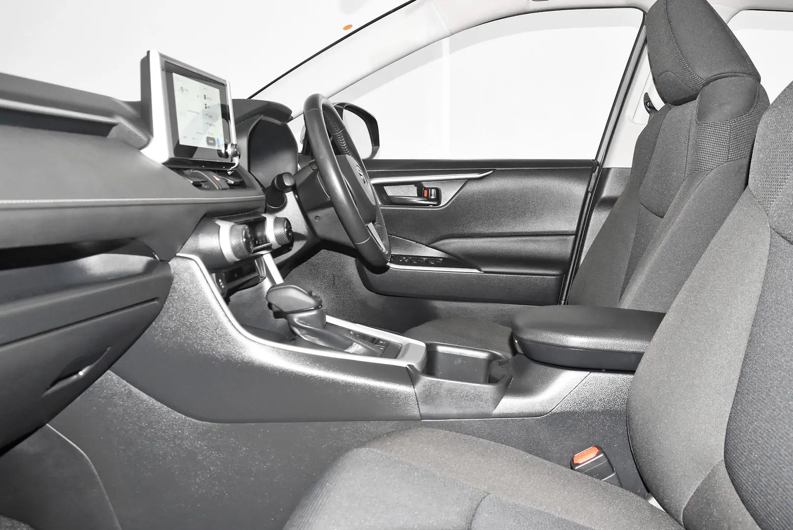 2024 Toyota RAV4 Gallery Image 18