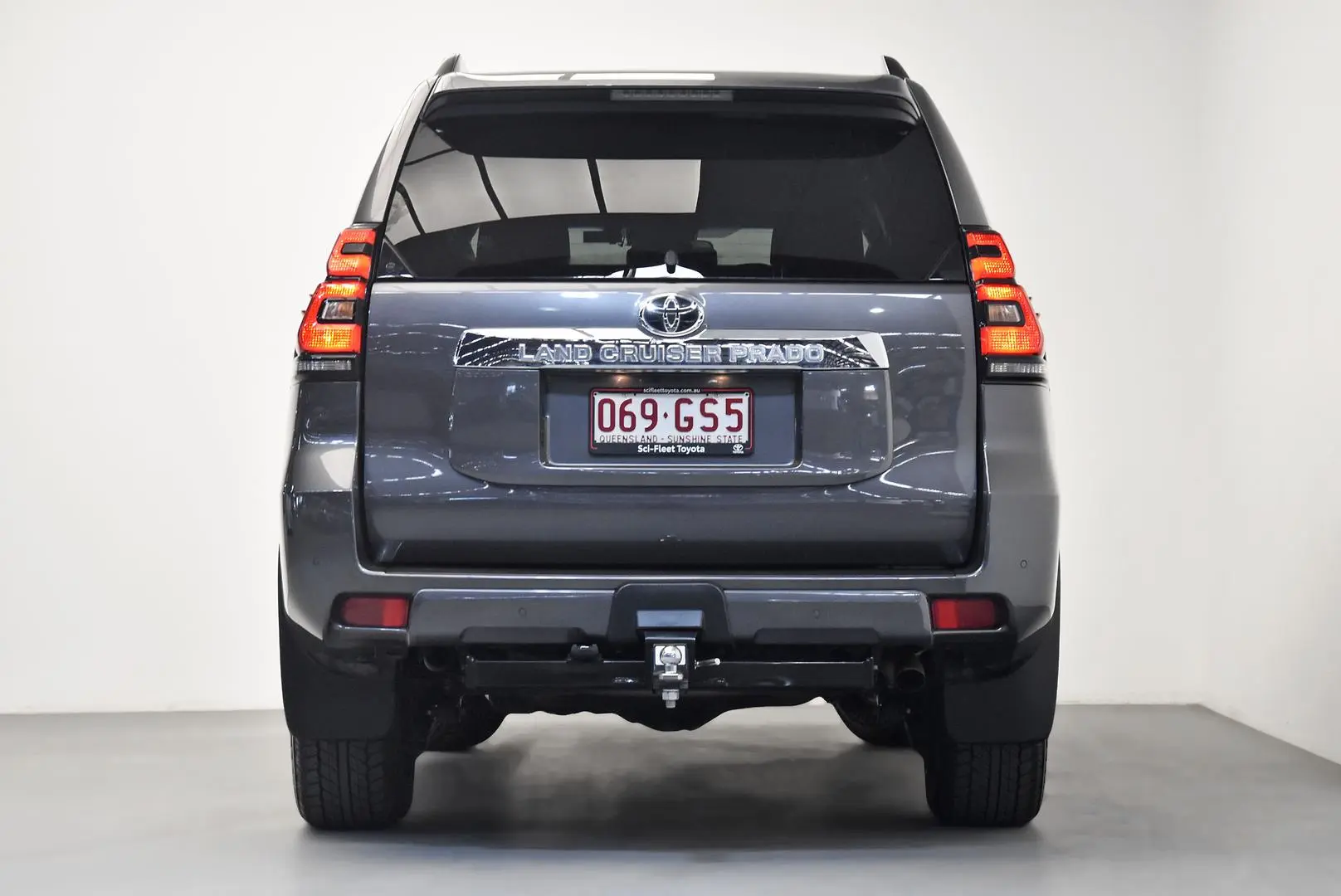 2023 Toyota Landcruiser Prado Gallery Image 6