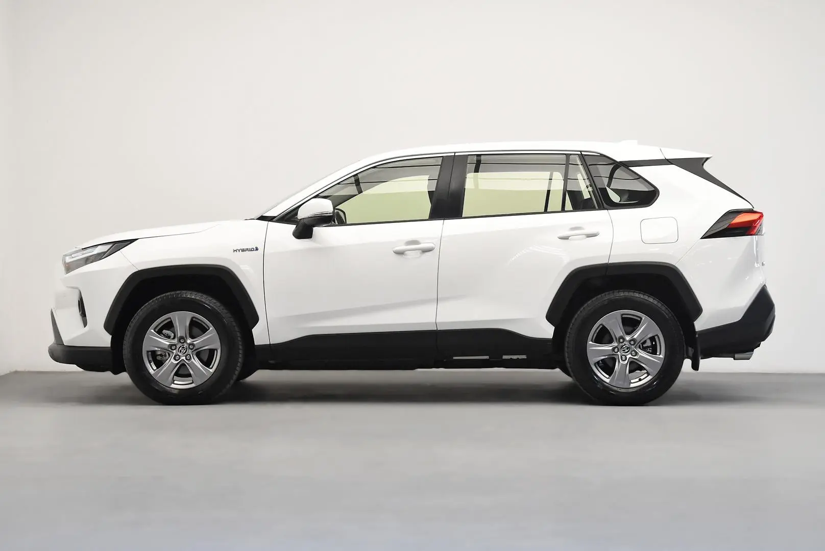 2024 Toyota RAV4 Gallery Image 4