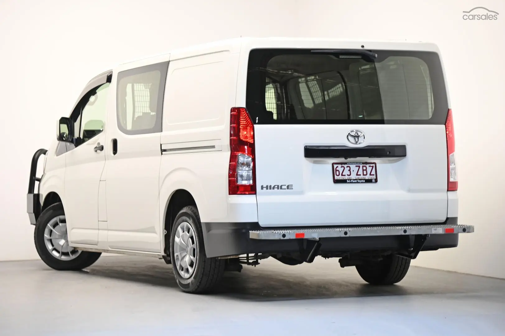 2019 Toyota Hiace Image 5