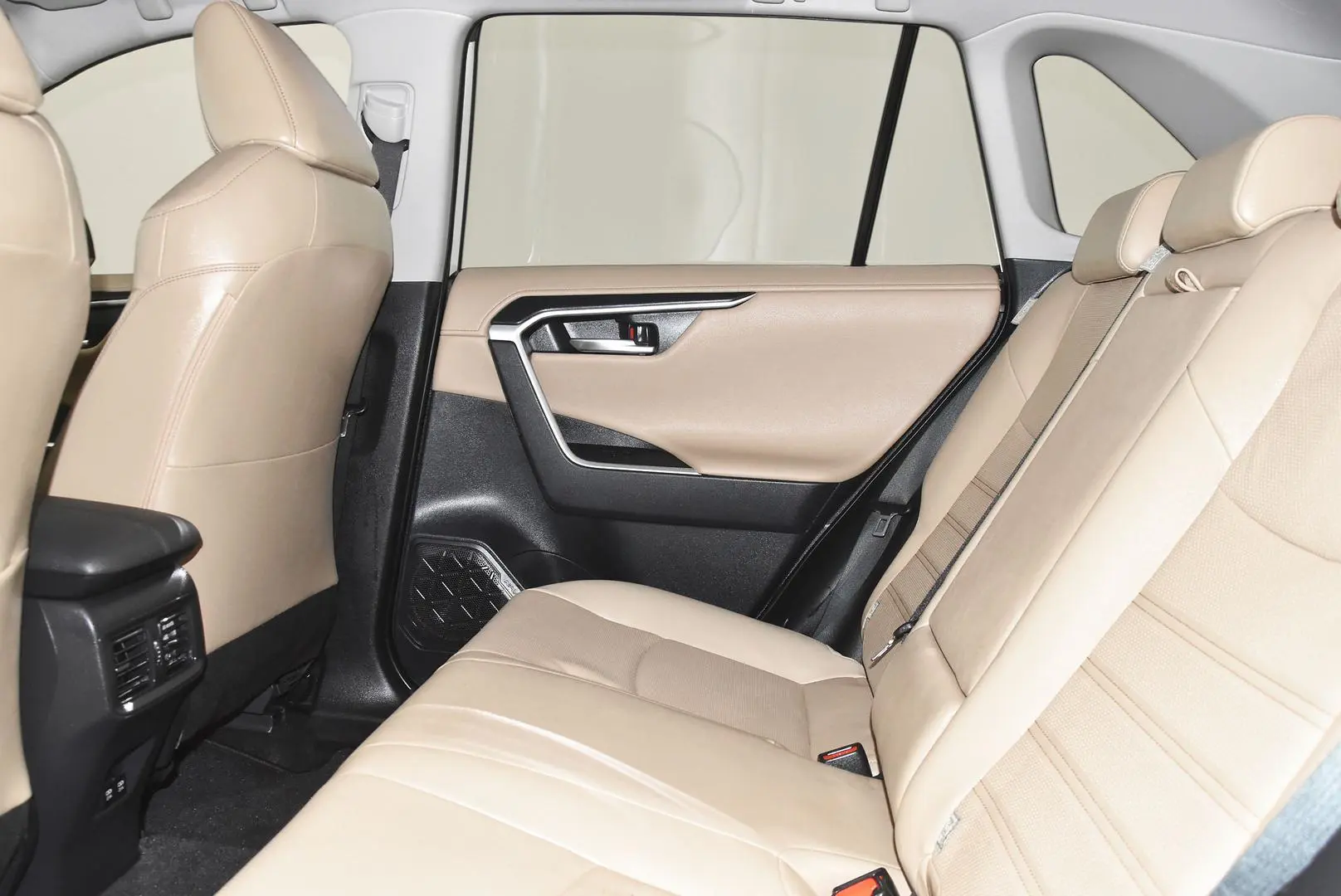 2022 Toyota RAV4 Gallery Image 19